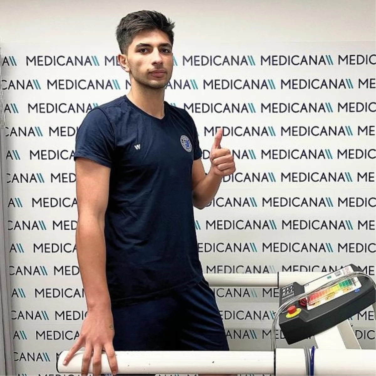Arkas Spor, Medicana International İzmir Hastanesi\'nde sağlık kontrolünden geçti