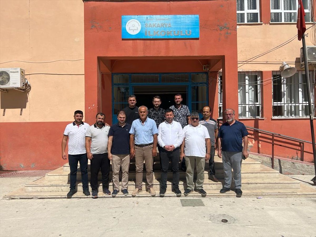 ASRİAD, Hatay\'daki depremzedelere kırtasiye malzemesi desteği sağladı