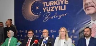Çalışma ve Sosyal Güvenlik Bakanı İzmir AK Parti İl Başkanlığını Ziyaret Etti