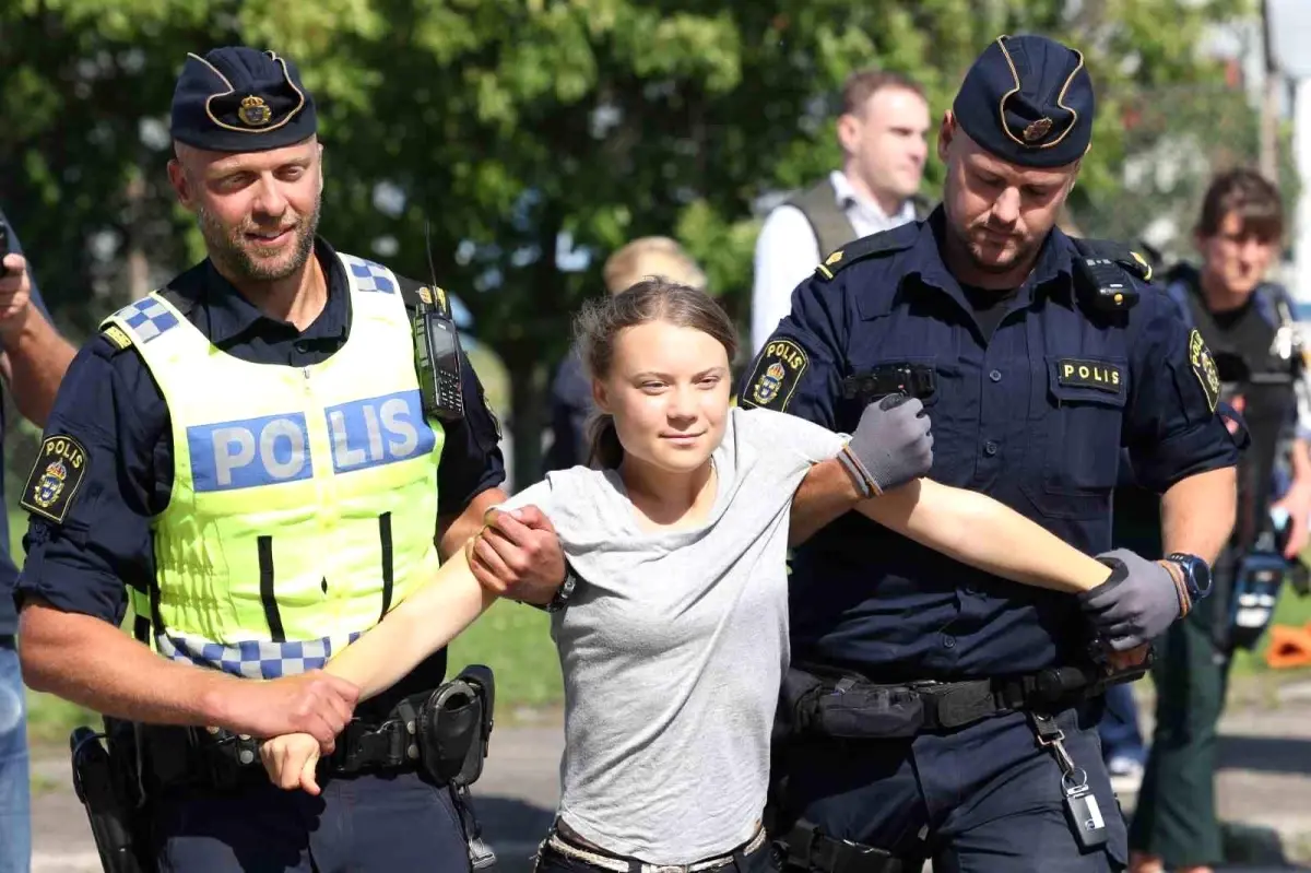 Greta Thunberg İsveç\'te Gözaltına Alındı