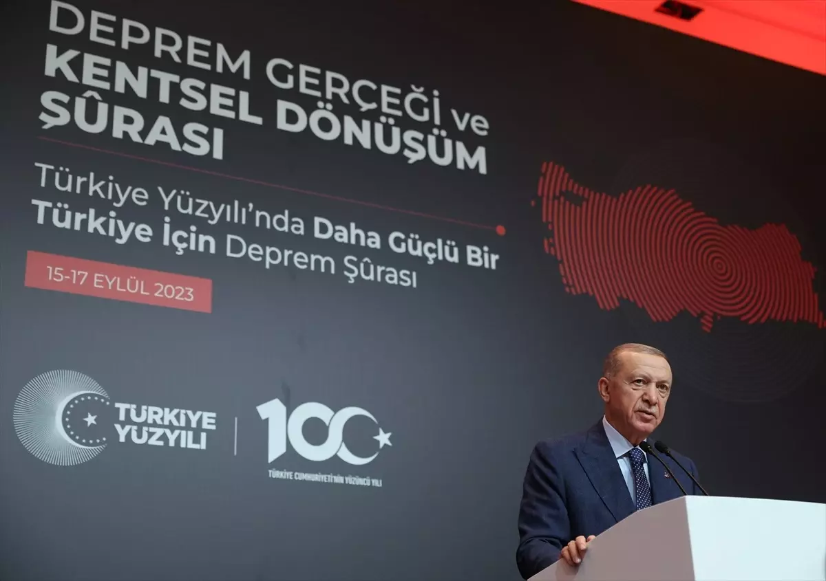 Cumhurbaşkanı Erdoğan: '(Deprem bölgesinde) Yaptığımız kira yardımından yaklaşık 327 bin hanedeki 1 milyon 310 bin vatandaşımız yararlandı.'
