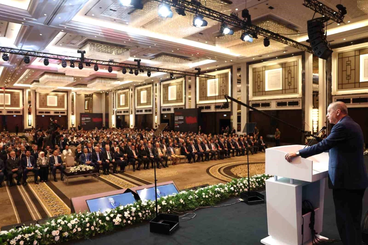 Cumhurbaşkanı Erdoğan: "(Deprem yasası) Amacımız, deprem gerçeğine karşı kentsel dönüşümü en sağlıklı, hızlı ve adil bir şekilde yürütecek hukuki...