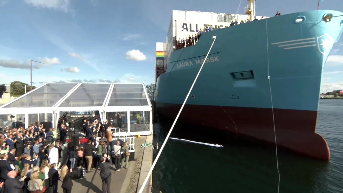 Dünyanın İlk Metanolle Çalışan Konteyner Gemisi Laura Maersk