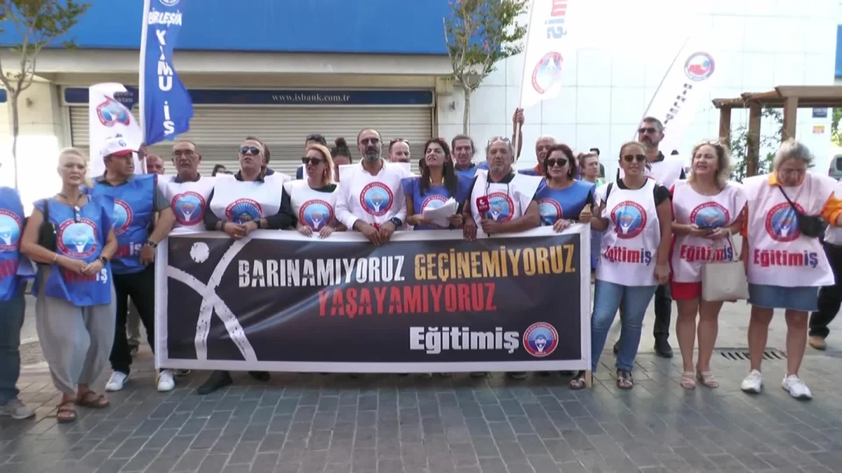 Eğitim İş İzmir 3 No\'lu Şube Memur Maaşlarını Protesto Etti.