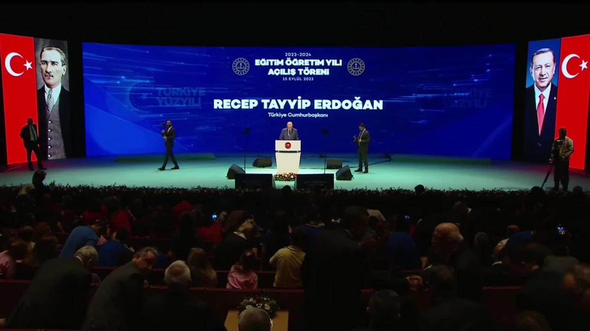 Cumhurbaşkanı Erdoğan, 2023-2024 Eğitim Öğretim Yılı Açılış Töreni\'nde konuştu: (1)