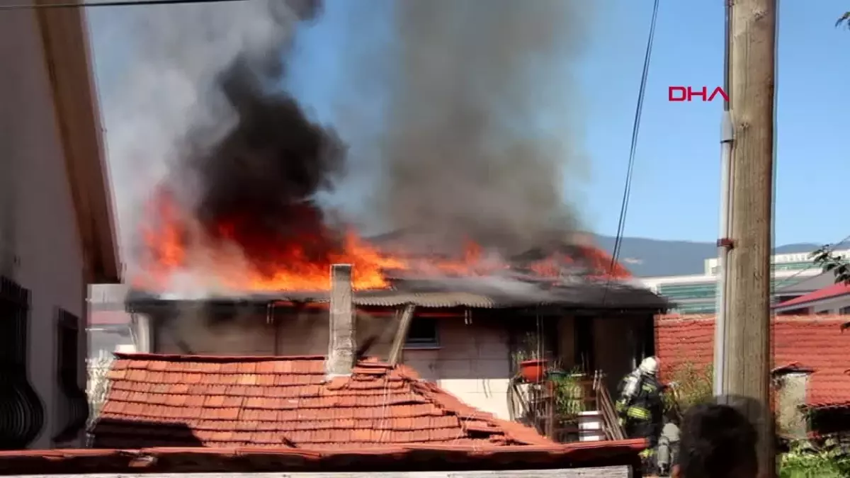 Bolu\'da Kadın, Kendi ve Kızını Ateşe Verdi