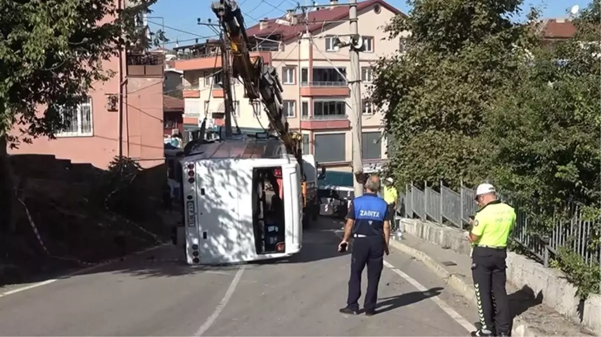 Freni boşalan işçi servisi, anne ve 5 yaşındaki kızını hayattan kopardı