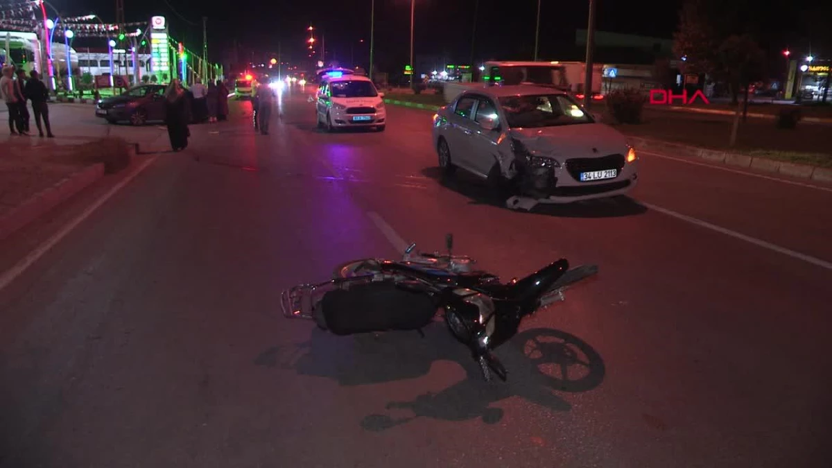 Erbaa\'da kavşakta meydana gelen kaza sonucu motosiklet sürücüsü ağır yaralandı
