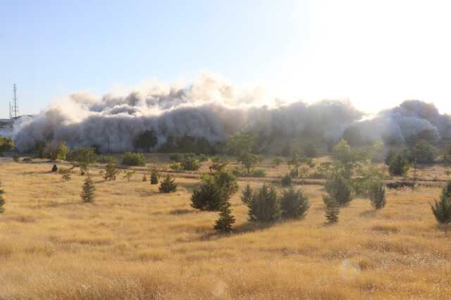 Malatya'da Depremde Hasar Alan 15 Katlı 9 Bina Patlatıldı Malatya'da Depremde Hasar Alan 15 Katlı 9 Bina Patlatıldı