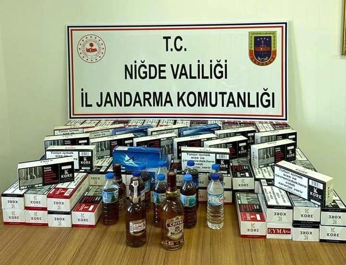 Niğde\'de Uyuşturucu ve Kaçak İçki Operasyonu