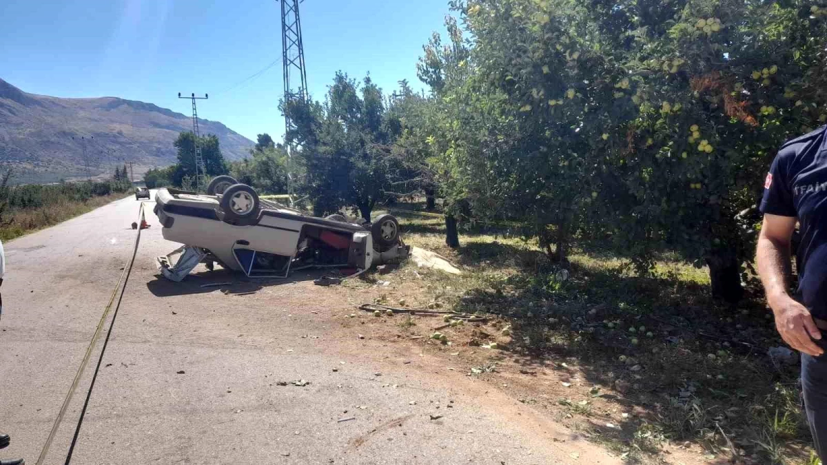 Isparta\'da Polis İhtarına Uymayan Sürücü Takla Attı, Sürücü Ağır Yaralandı
