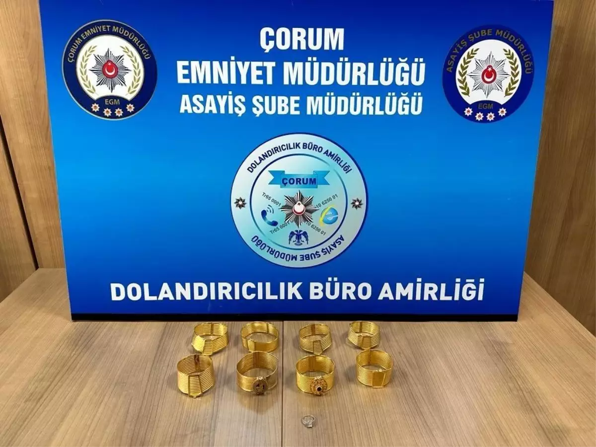 Çorum\'da Sahte Altın Kelepçe Satan Şahıslar Yakalandı