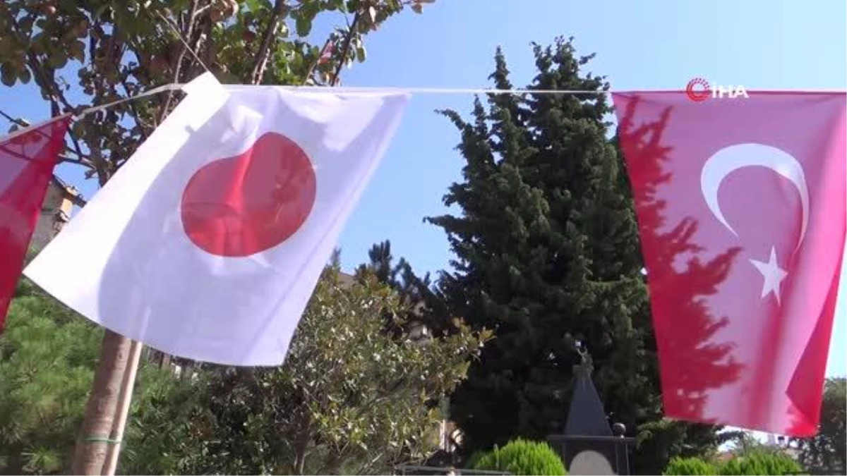 Türk-Japon dostluğunun ilk temelleri orada atılmıştı... Anıt bayraklarla donatıldı