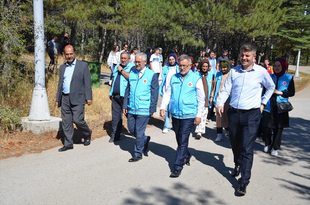 Türkiye Diyanet Vakfından Ankara\'da çevre ve yürüyüş etkinliği