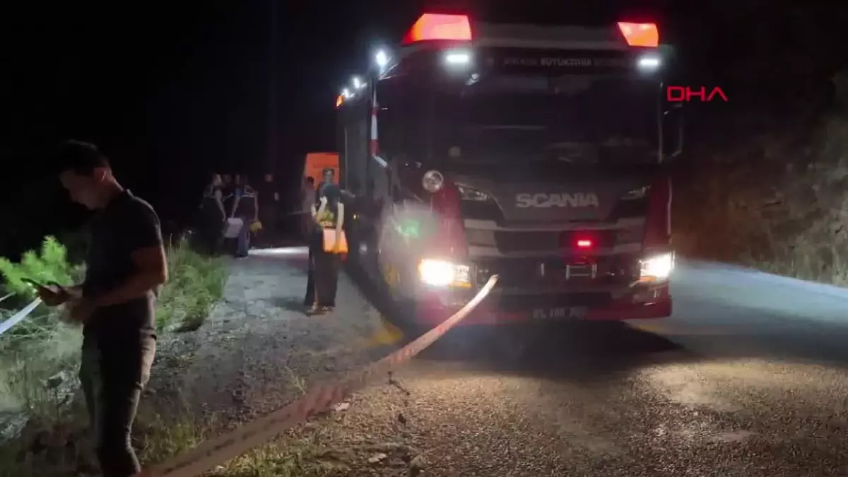 Alanya'da uçuruma yuvarlanan araçta boğazı kesilmiş ceset bulundu