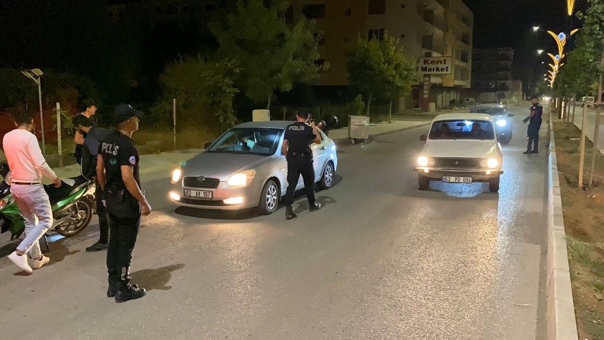 Adıyaman\'da Yunus Polis Ekipleri Şok Uygulama Yaptı