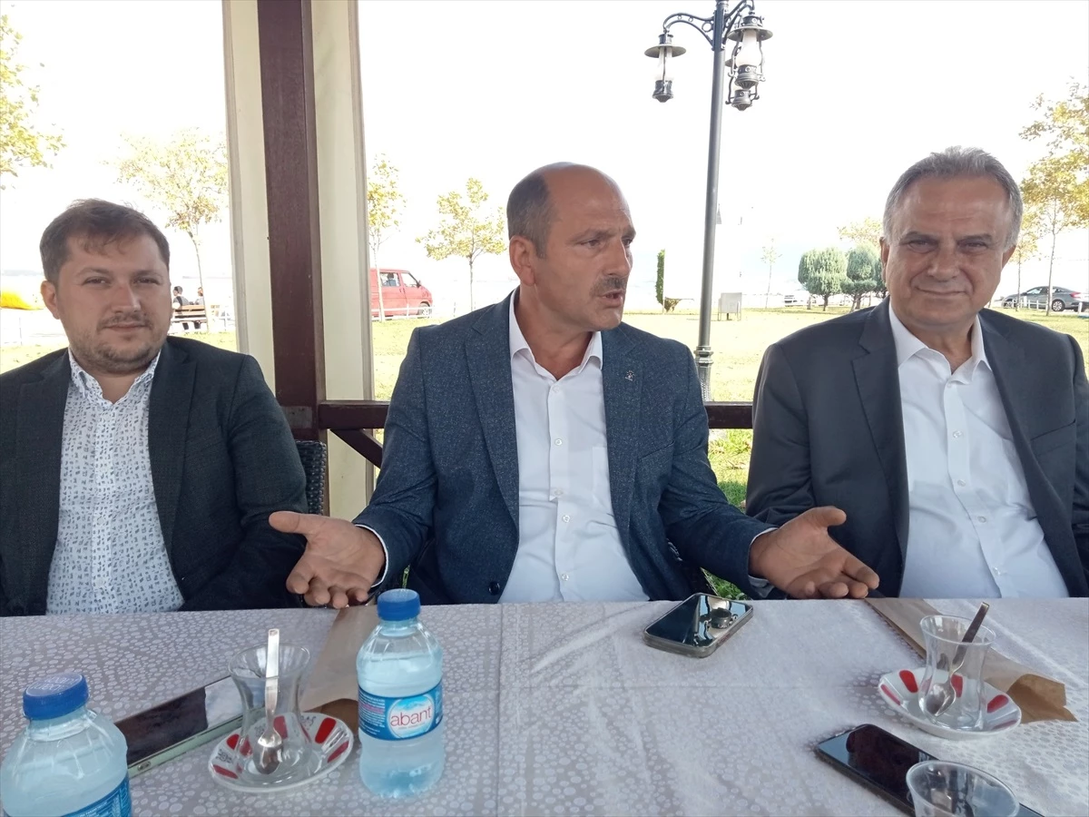 AK Parti Gölcük İlçe Başkanı Kemal Yavuz Basın Mensuplarıyla Bir Araya Geldi