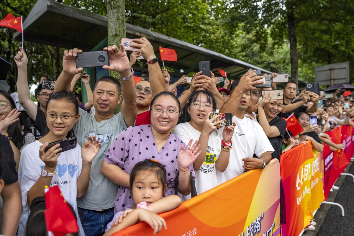 Çin\'de 19. Asya Oyunları Meşale Koşusu Düzenlendi