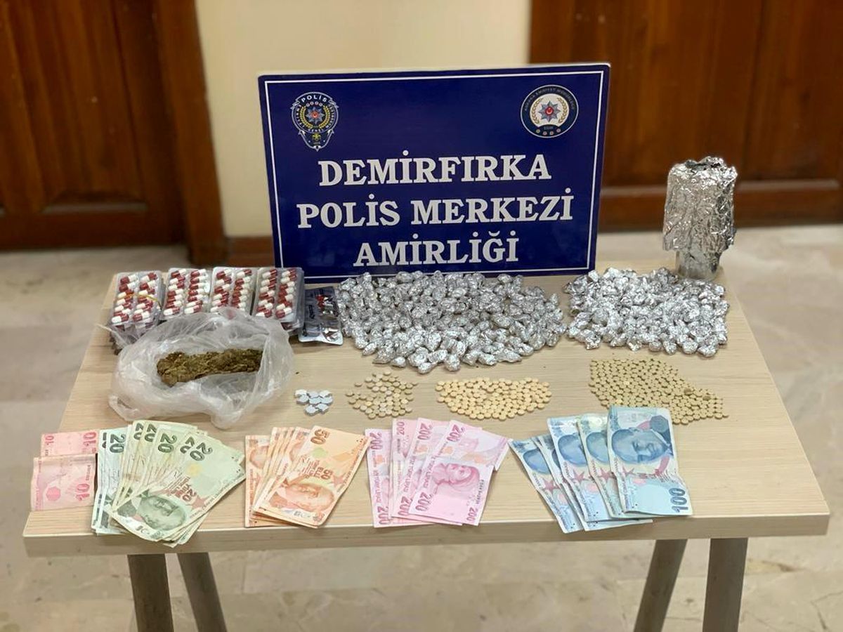 Ankara\'da Uyuşturucu Ticareti Yapan Şahıs Gözaltına Alındı
