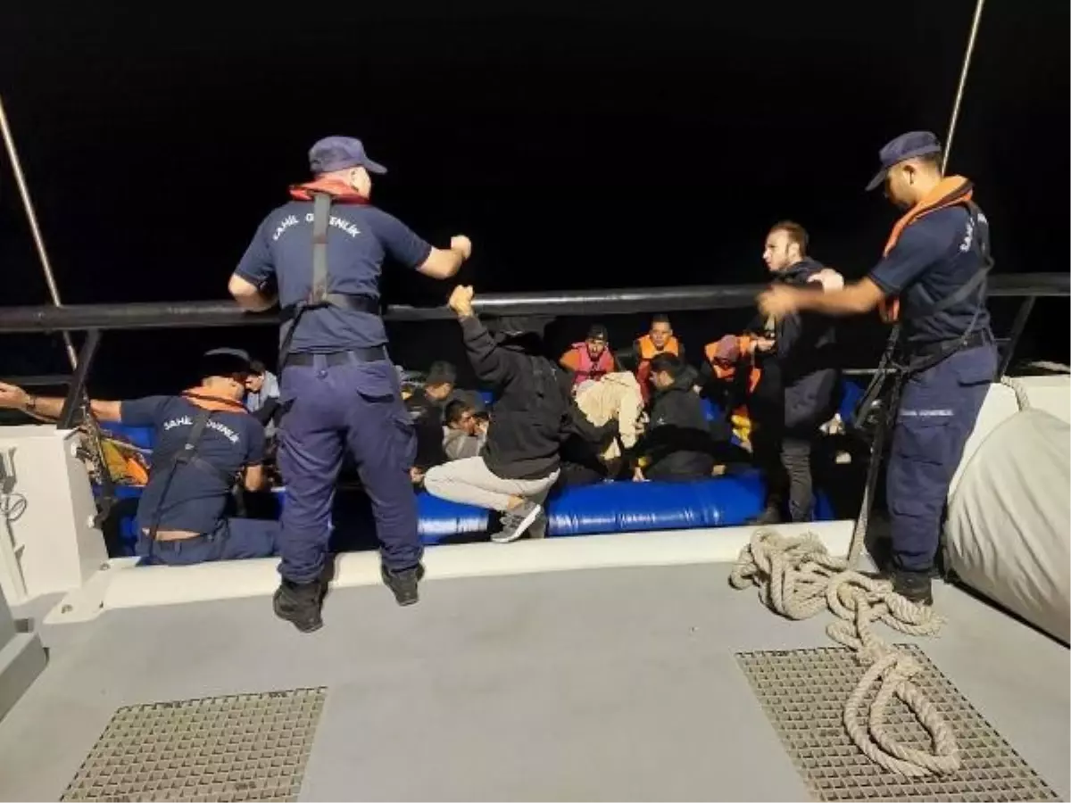 Ezine'de 61 Kaçak Göçmen Yakalandı