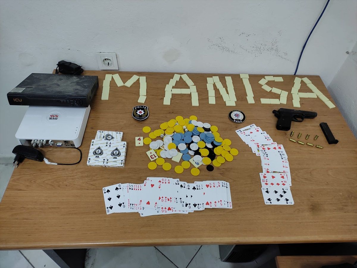 Manisa\'da evde kumar oynayanlara para cezası