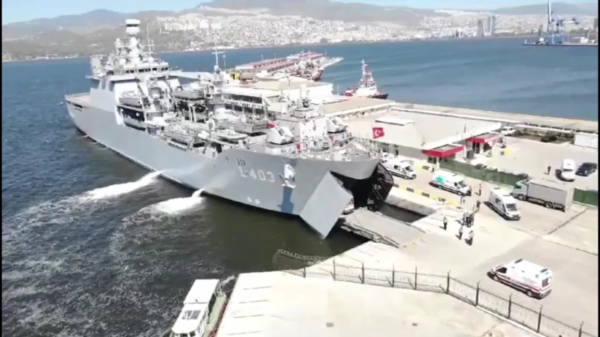 MSB: "Sel felaketinden etkilenen kardeş Libya halkına destek için İzmir\'den yola çıkan Deniz Kuvvetlerimizin TCG SANCAKTAR ve TCG BAYRAKTAR gemileri...