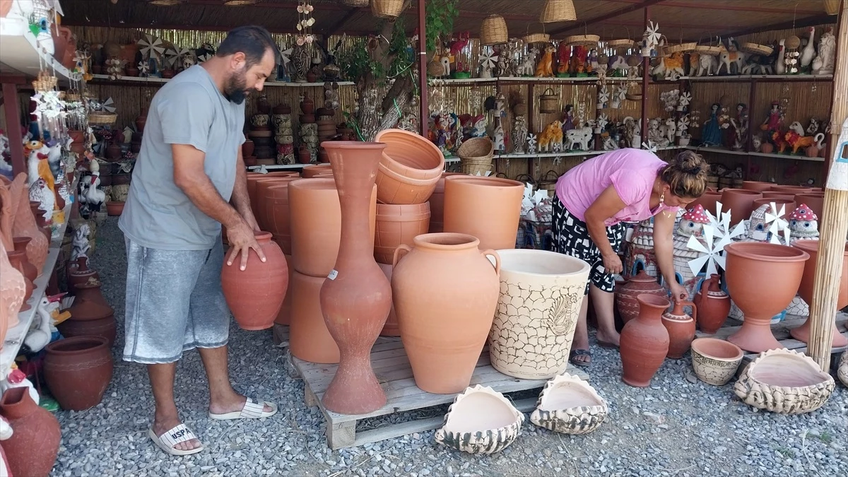 Muğla\'da Hediyelik Eşya İşyerinden Vazo Çalındı