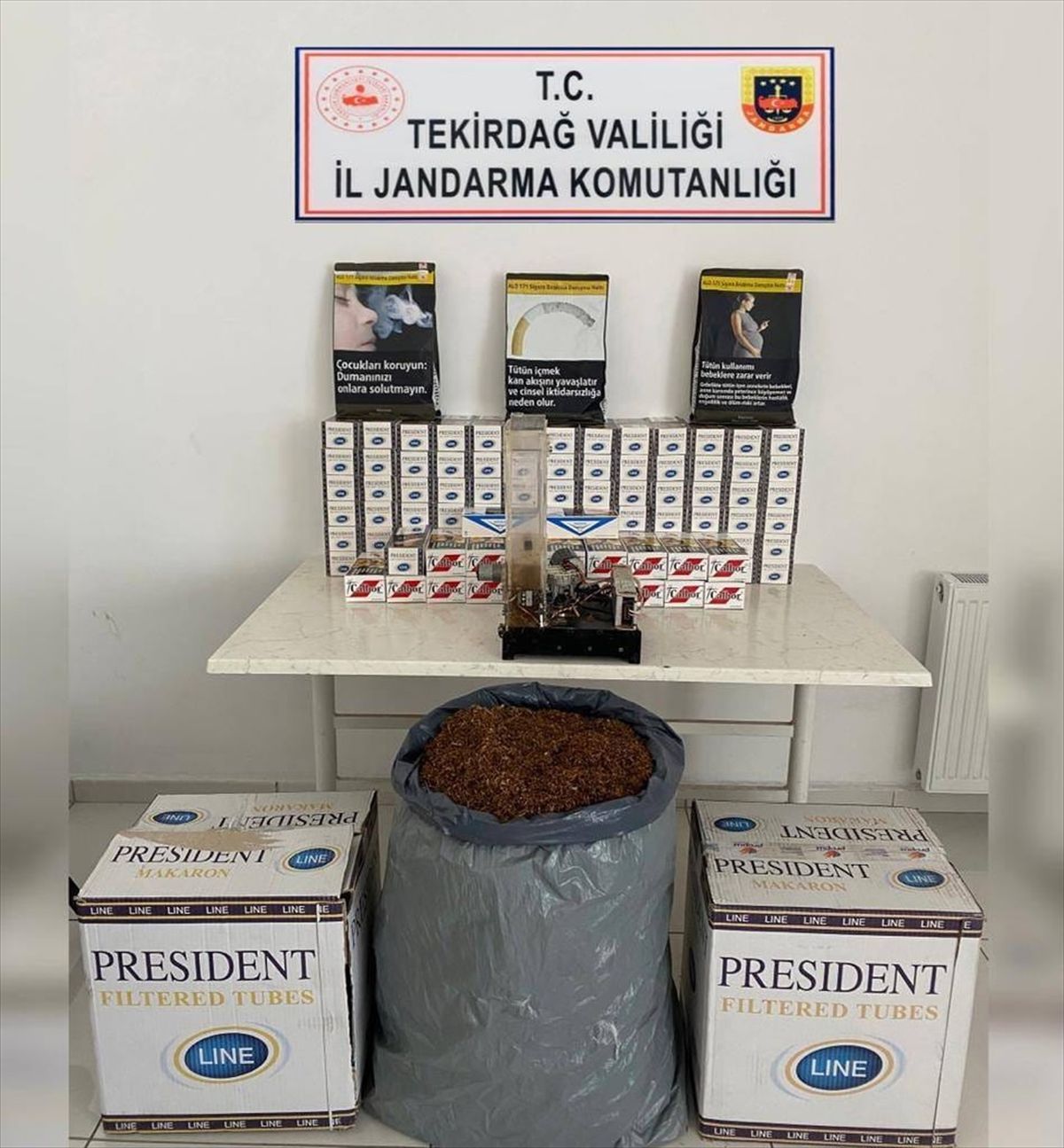Tekirdağ\'da 400 Bin Makaron Ele Geçirildi, 4 Şüpheli Gözaltına Alındı