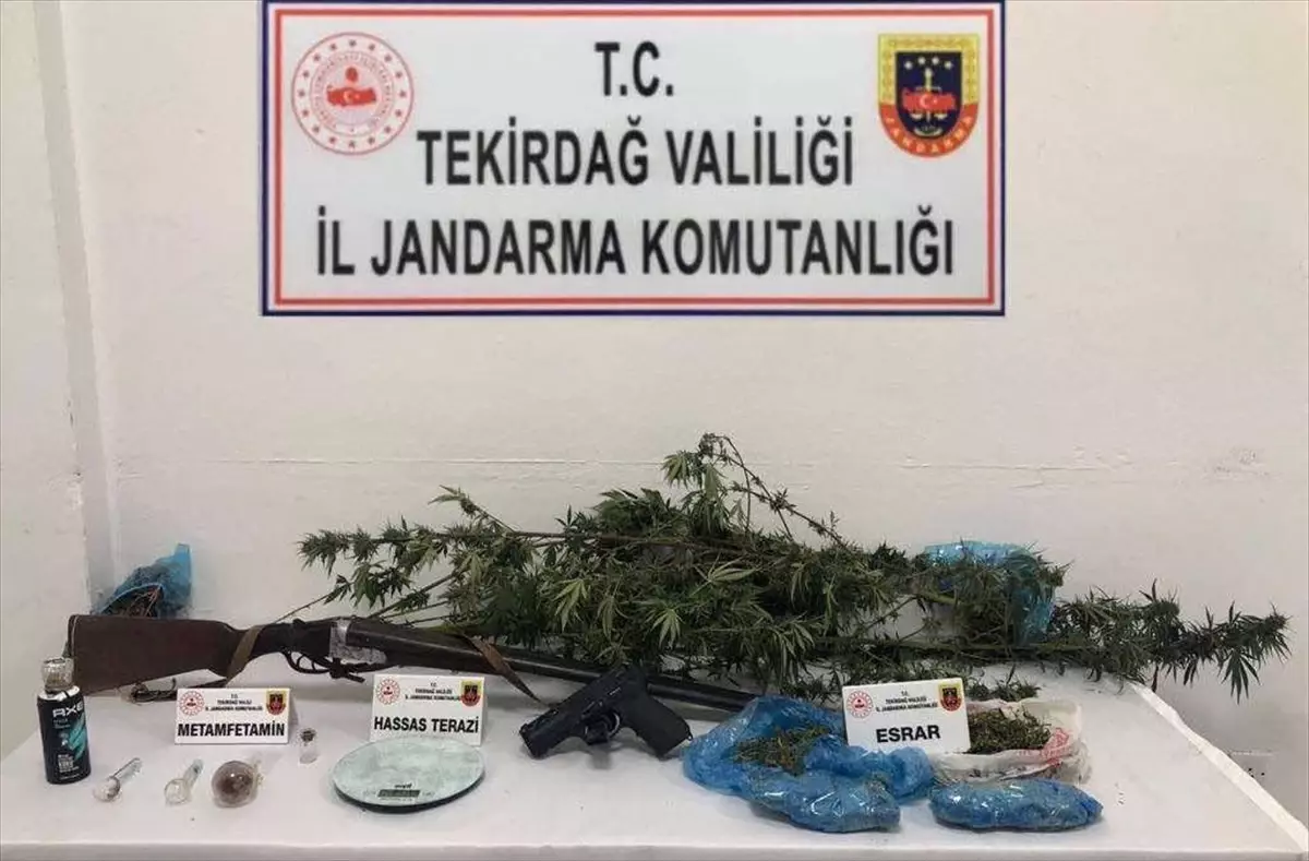 Tekirdağ\'da Uyuşturucu Ticareti Yapan 10 Şüpheli Gözaltına Alındı