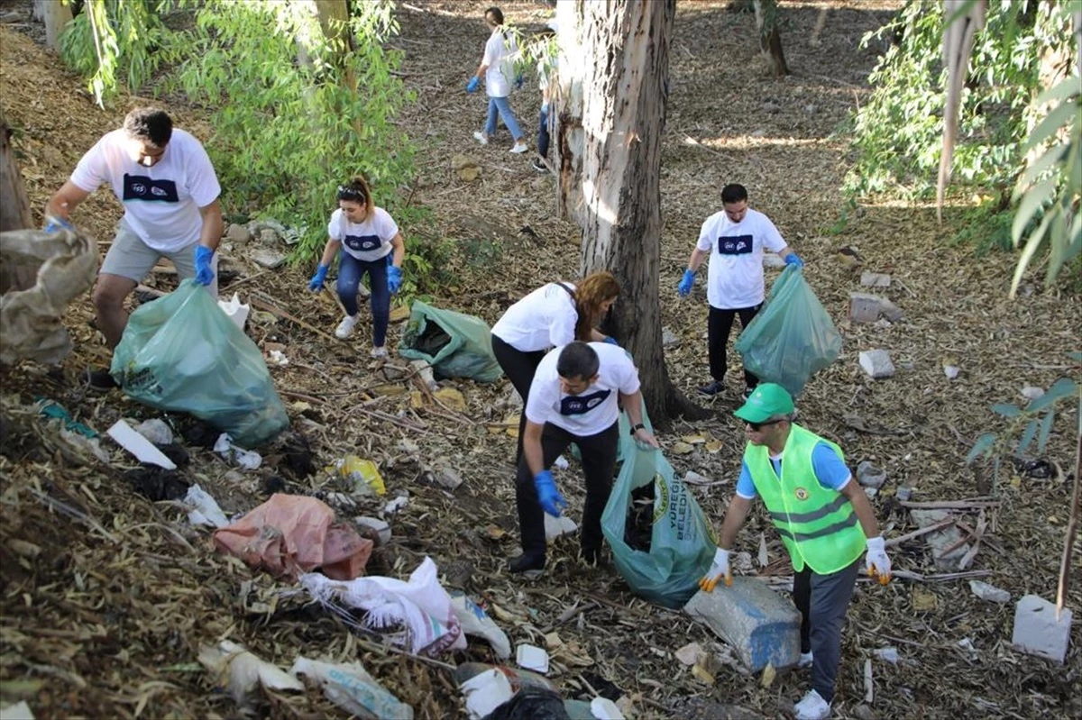Yüreğir Belediyesi, Dünya Temizlik Günü\'nde çevre temizliği gerçekleştirdi