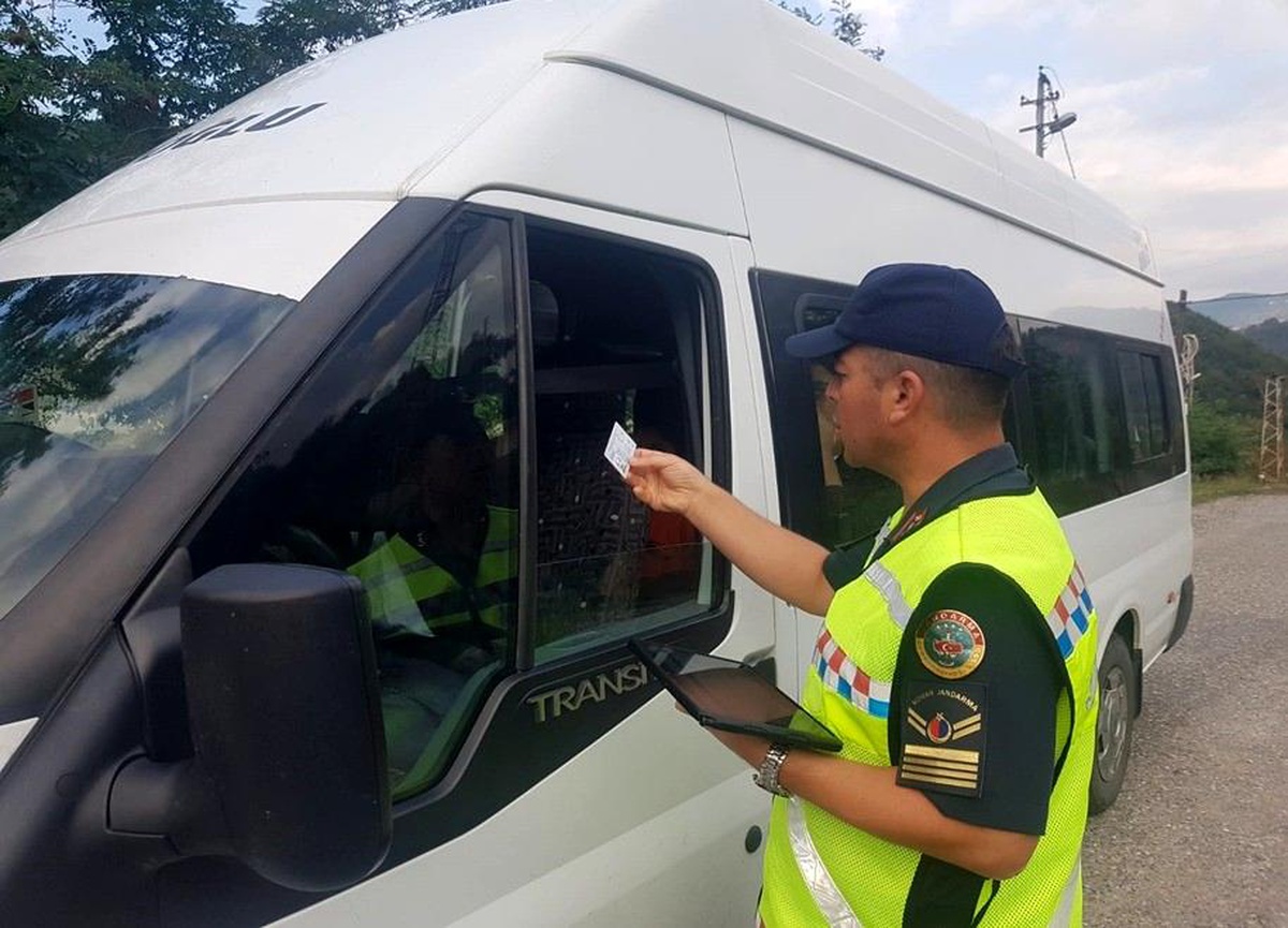 Zonguldak\'ta Okul Servislerine Yönelik Denetimler Sürüyor