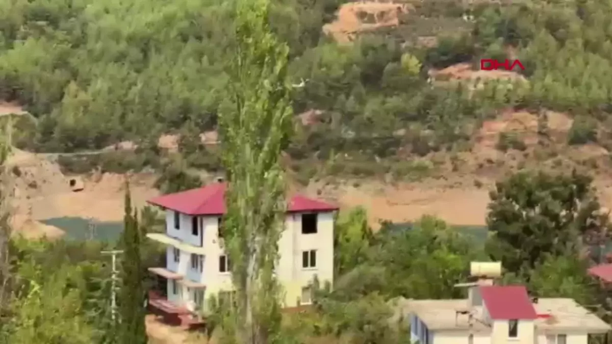 Alanya'da Orman Yangınında Havadan ve Karadan Yoğun Müdahale