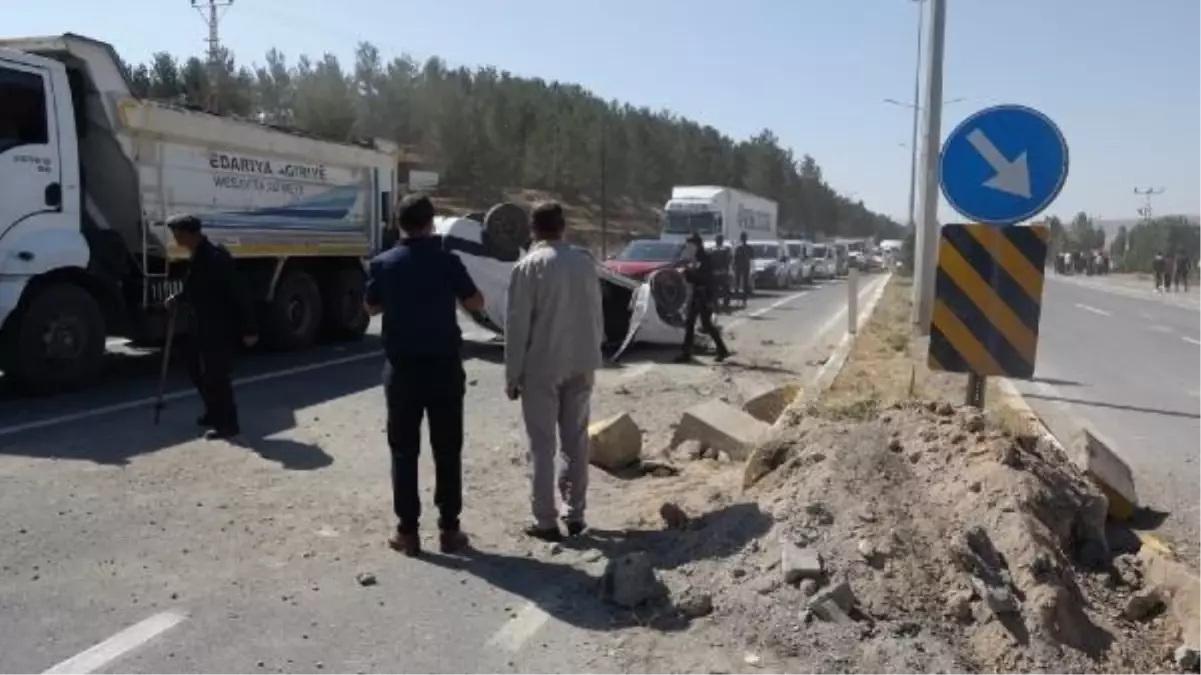 Ağrı'da düğün konvoyunda kaza: 5 yaralı