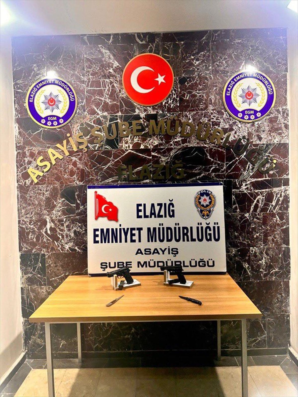 Elazığ\'da 431 polisin katılımıyla asayiş uygulaması yapıldı