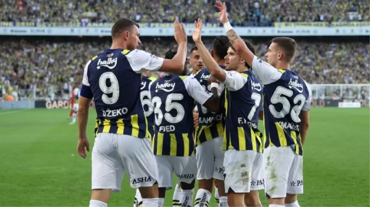 Fenerbahçe\'nin önünde durulmuyor! 14 yıl sonra inanılmazı başardılar