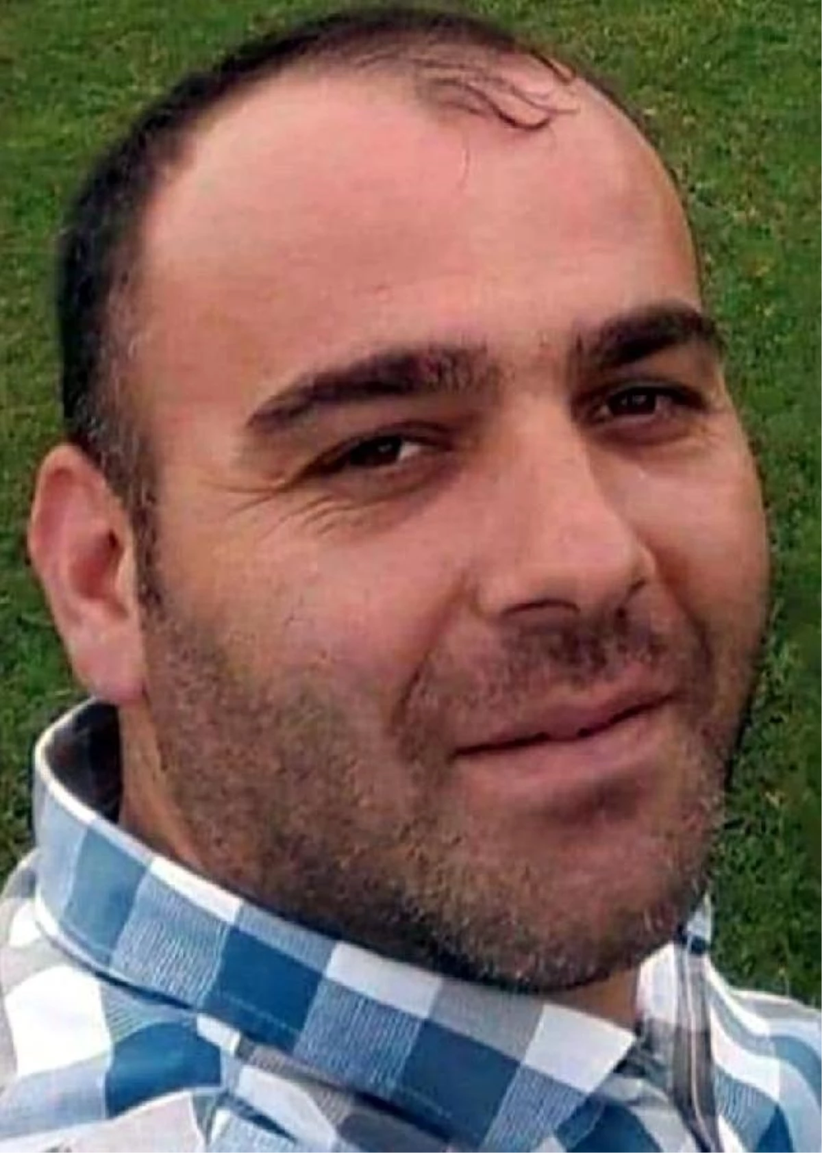 Körfez\'de Halı Sahada Kalp Krizi Geçiren Adam Hayatını Kaybetti