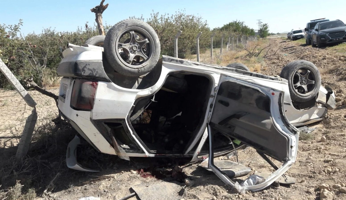 Karaman\'da Otomobil Kazası: 1 Ölü, 3 Yaralı