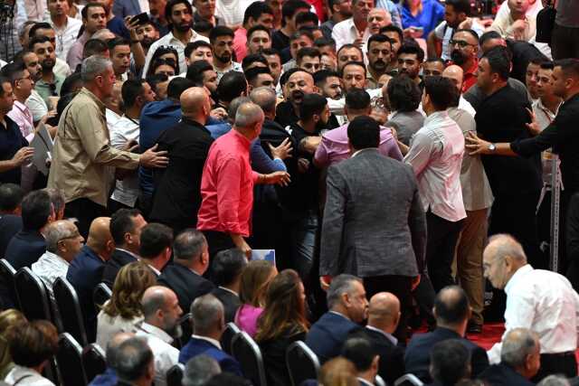 Kılıçdaroğlu, İzmir İl Kongresi'ndeki olayların araştırılması talimatı verdi Kılıçdaroğlu, İzmir İl Kongresi'ndeki olayların araştırılması talimatı verdi