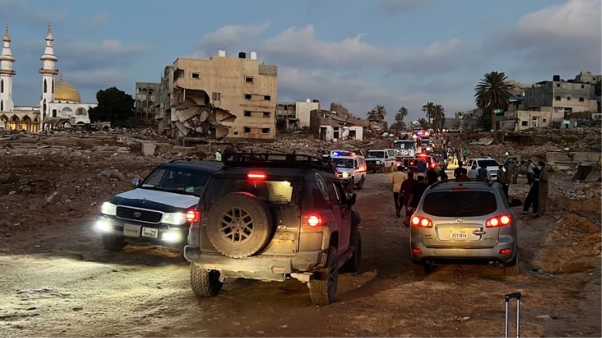 Libya\'da Yunan kurtarma ekibi trafik kazası geçirdi: 7 ölü, 10 yaralı