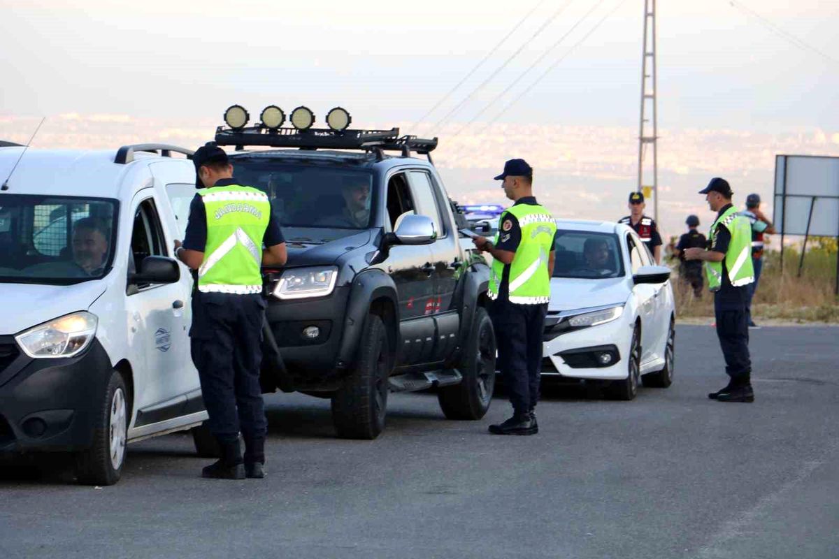 Mersin\'de Dron Destekli Şok Yol Kontrol ve Arama Uygulaması