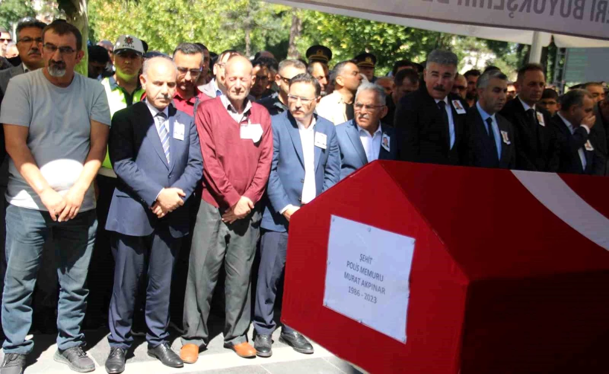 Şehit polis Akpınar için tören düzenlendi
