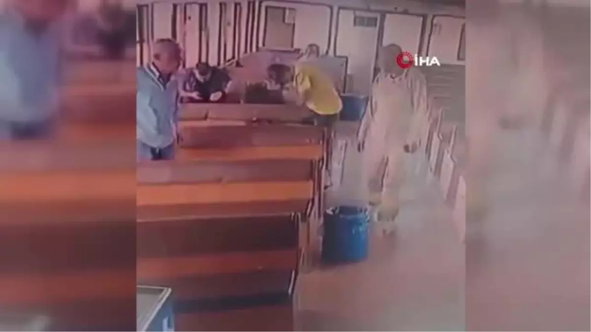 Vapurda yolcunun saçını yakan şahıs serbest bırakıldı