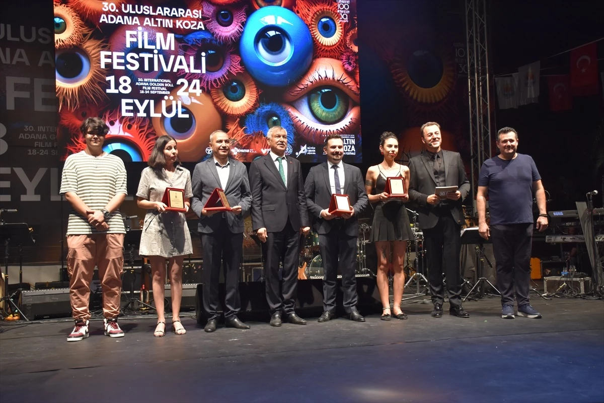 Adana Altın Koza Film Festivali\'nde Orhan Kemal Emek Ödülleri Sahiplerini Buldu