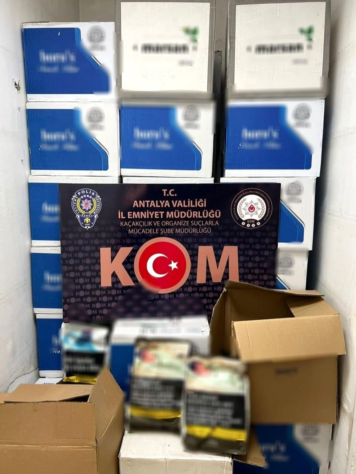 Reyhanlı\'da 10 Bin 100 Paket Gümrük Kaçağı Sigara Ele Geçirildi