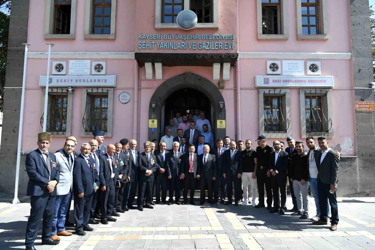Başkan Büyükkılıç\'tan Gaziler Günü mesajı