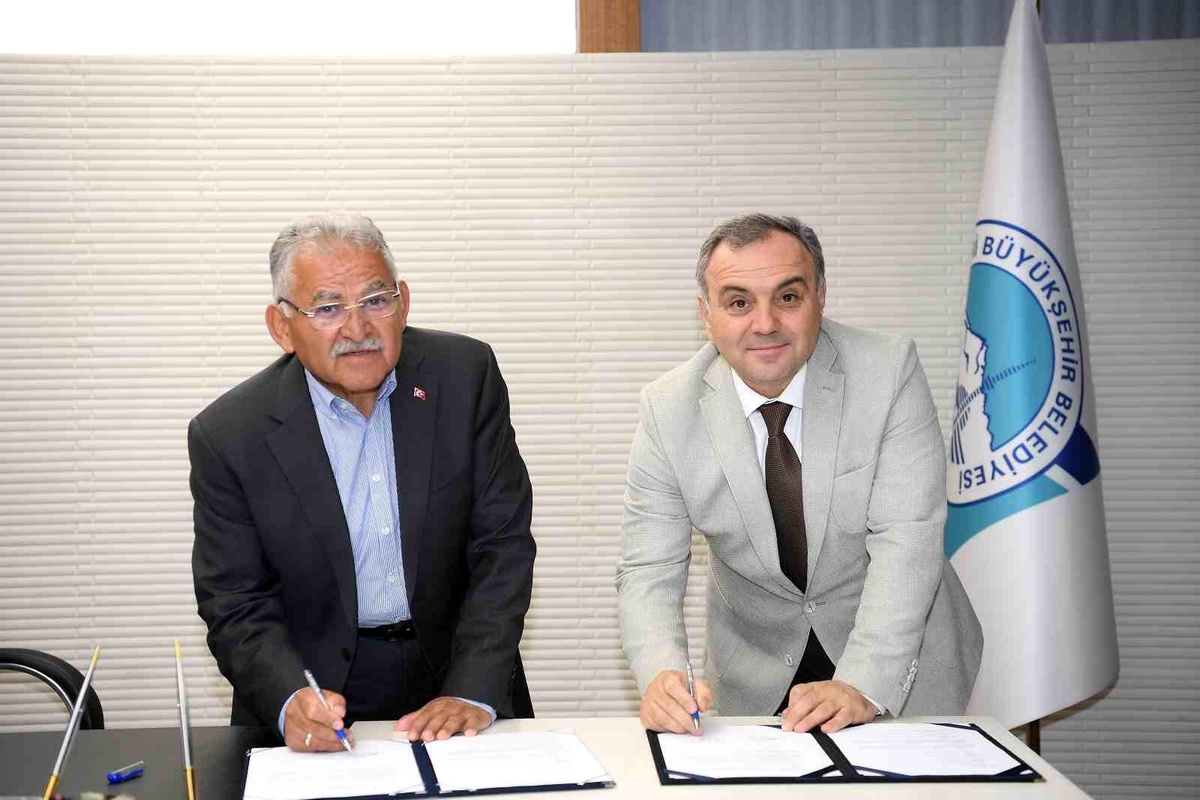 Kayseri Büyükşehir Belediyesi ve Erciyes Üniversitesi İş Birliği Protokolü İmzaladı
