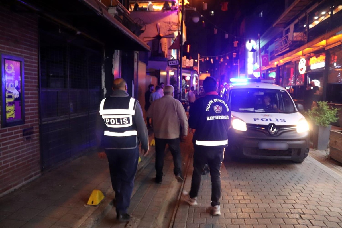 Eskişehir\'de Huzur Uygulaması: 14 Arama Sonucu Yakalananlar Arasında