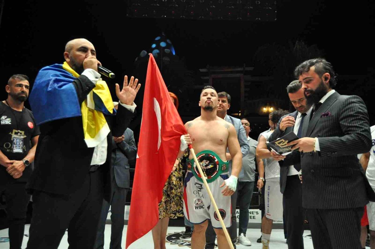 Fethiye\'de WBC Koordinasyonunda Profesyonel Boks Gecesi Düzenlendi