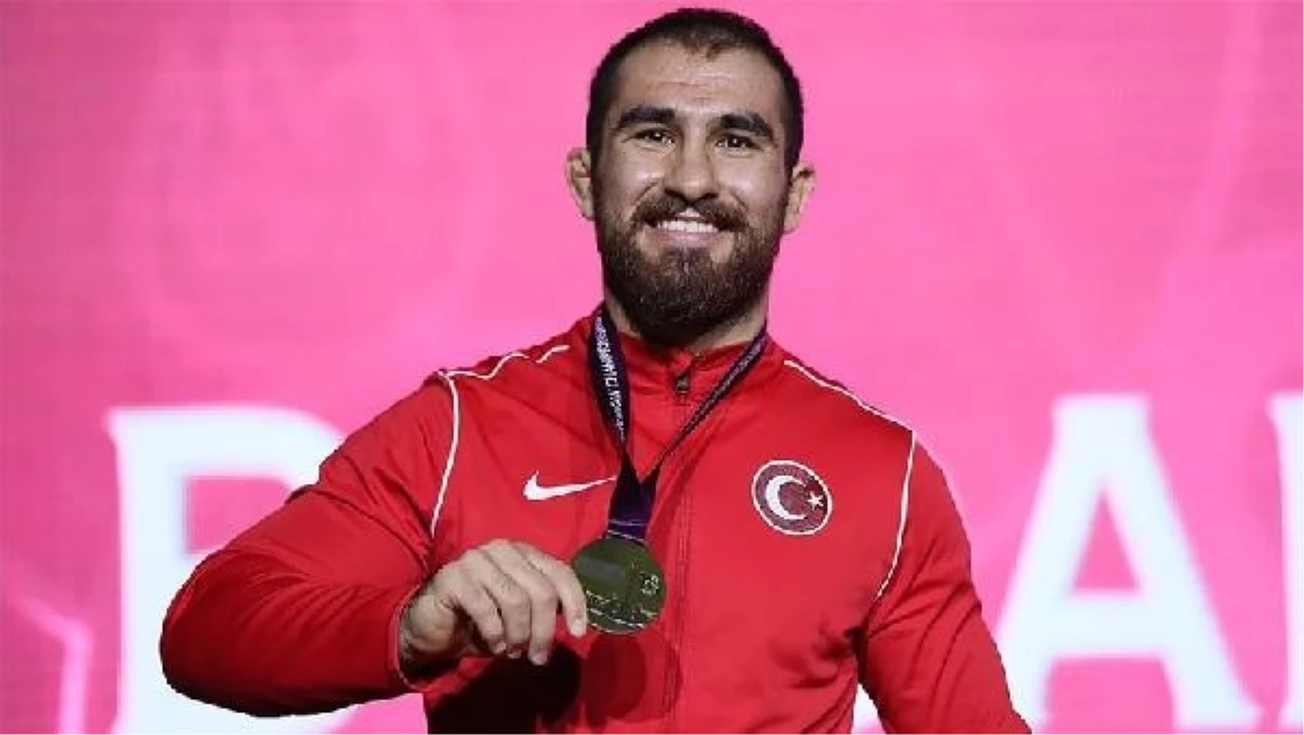 Feyzullah Aktürk, Dünya Güreş Şampiyonası\'nda bronz madalya kazandı