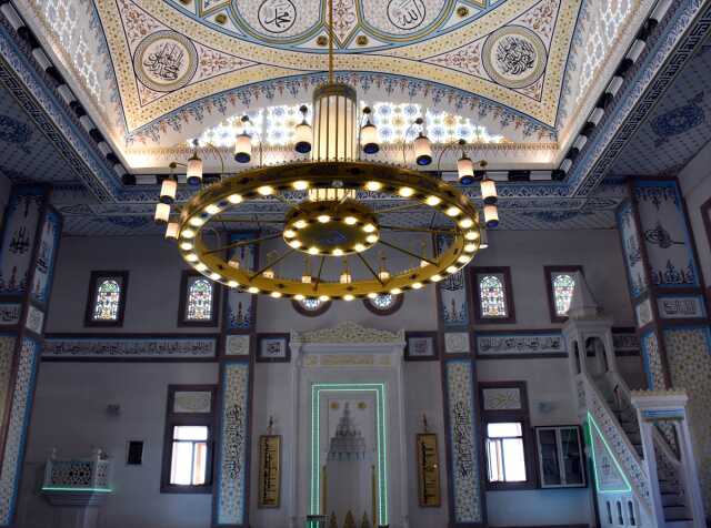 Gökyüzünden bakıldığında 'Allah' lafzı görünen cami! 8 yılda tamamlandı, 22 ekimde açılacak Gökyüzünden bakıldığında 'Allah' lafzı görünen cami! 8 yılda tamamlandı, 22 ekimde açılacak